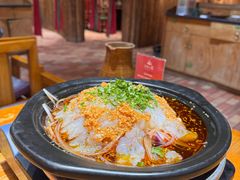 -老滇山寨•云南特色菜•地方菜•民族风情歌舞表演(金碧店)