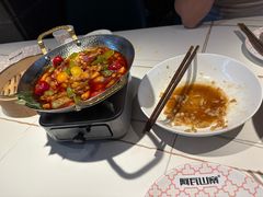 -阿瓦山寨·湘菜现炒·剁椒鱼头王(咸阳总店)
