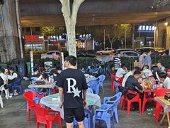 -老街烧烤大排档·地道湖北菜·龙虾馆(汉口火车站店)