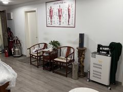 -龙脊堂龙氏推拿 整脊(陆家浜店)
