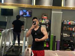 -漾健身·普拉提(橡树湾店)