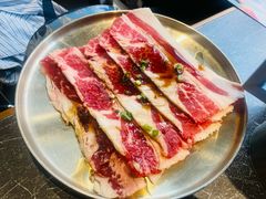 -草家酱蟹炭火烤肉店(珲春南路二店)