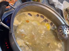 -罗二娘·鲜切牛自助火锅(罗湖东门步行街店)