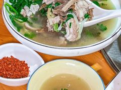 -大众跷脚牛肉馆·非遗传承单位(峨眉山店)