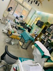 -黑奥秘脱发白发中心