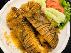 -J Daeng Seafood