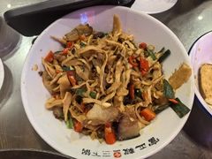 -富正毅三下锅·湘西韵味(天门山索道店)