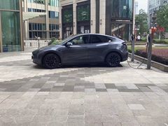 -TESLA 特斯拉(上海太古汇体验店)