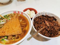 湖南粉-李兰英湖南面馆(护国路店)
