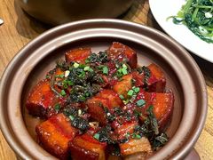 梅干菜红烧肉-汉小城·老铫子藕汤·乡野湖北菜(江汉路吉庆街店)