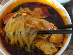麻辣米线-老字号杨坡红油米线腊汁肉夹馍(东四道巷店)