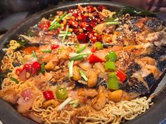 -鸣记脆皮烤鱼(三八广场店)