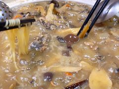 -杨记山珍鸡煲菌汤锅