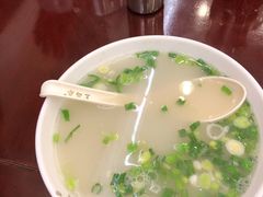 本帮肚肺汤-三两春(浦三路店)