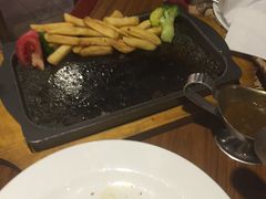 -意国小镇披萨牛排餐厅(万达广场店)