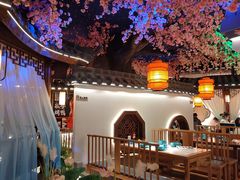 大堂-荷塘秋月·本帮江浙菜(国权路店)