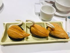 榴莲千丝酥-稻香酒家·34年老字号·港式粤菜(汉街店)