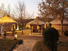 -九十九顶毡房(阜石路店)