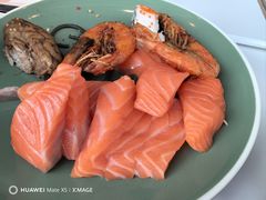 三文鱼刺身-三五堂·新国贸饭店·自助餐