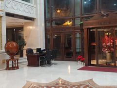 -碧中海汤泉汗蒸酒店