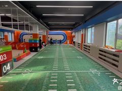 -悦动体能篮球羽毛球网球(三里河店)