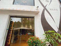 -Mark&Mars Restaurant