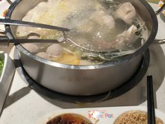 -浪里寻·臻牛养生牛肉火锅(方圆荟店)