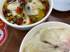 金汤酸菜鱼饭-日月永和中国餐饮名店(凤凰店)