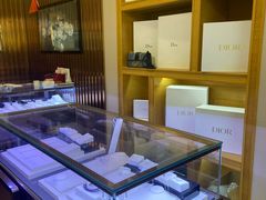 -沐渔二手奢侈品黄金手表包包回收·中古店(广州塔店)