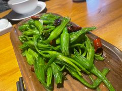 -隔壁老王·家常云南菜(花巷店)
