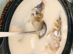 阳澄湖鱼头汤-芸海阁·农家私房菜(沙家浜景区出口店)
