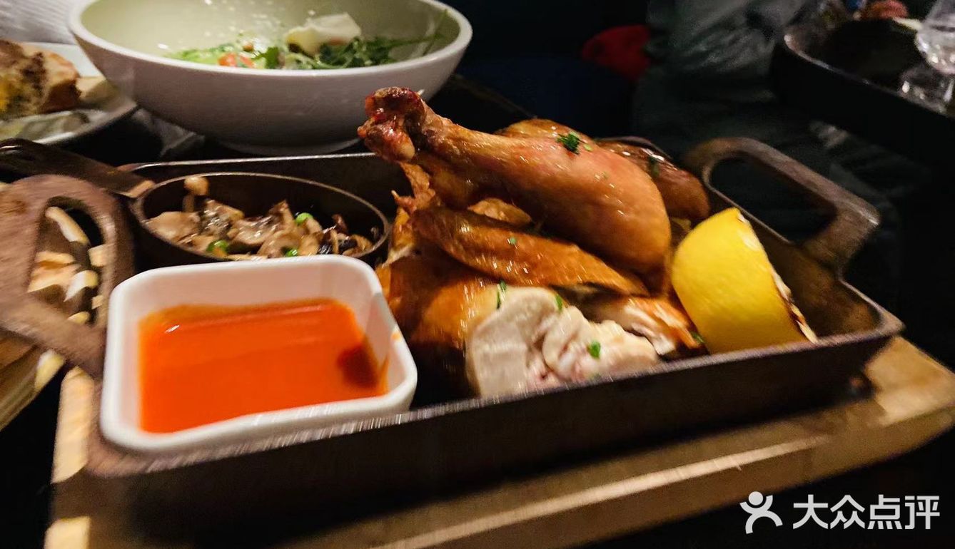 在杭州闹市这样寸土寸金的地方