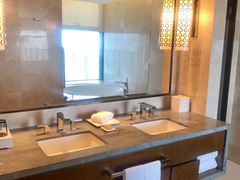 -舟山希尔顿酒店