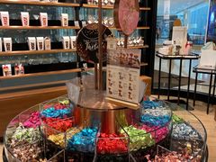 -Laderach 莱德拉(上海环贸iapm店)