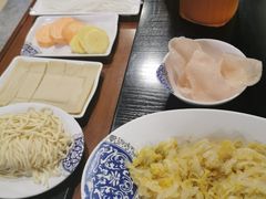 -楼外楼大刀肉传统火锅居(幸福街店)