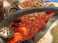 牛骨鸳鸯锅-袁山山重庆火锅(丈八北路店)