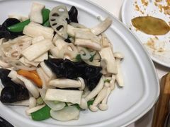 鲜杂菌炒素珍-太兴餐厅(东方广场分店)