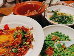 -黄泥岗·地道湖北菜(奥特莱斯店)