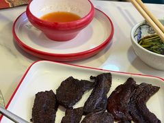 -毛辣果·贵州红酸汤牛肉火锅(西单店)