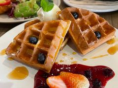 -Common Table · Brunch & Coffee