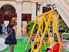 -王府井奥莱临潼小镇(临潼店)