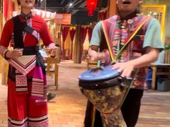 -老滇山寨•云南特色菜•地方菜•民族风情歌舞表演(金碧店)