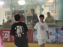 -正佳冰河湾真冰滑冰场