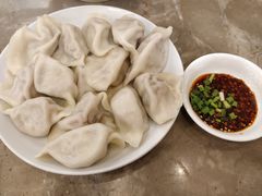 -周家大连水饺(美专校街店)