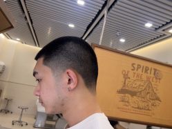 -MARTIN'S BARBER SHOP男士理发馆