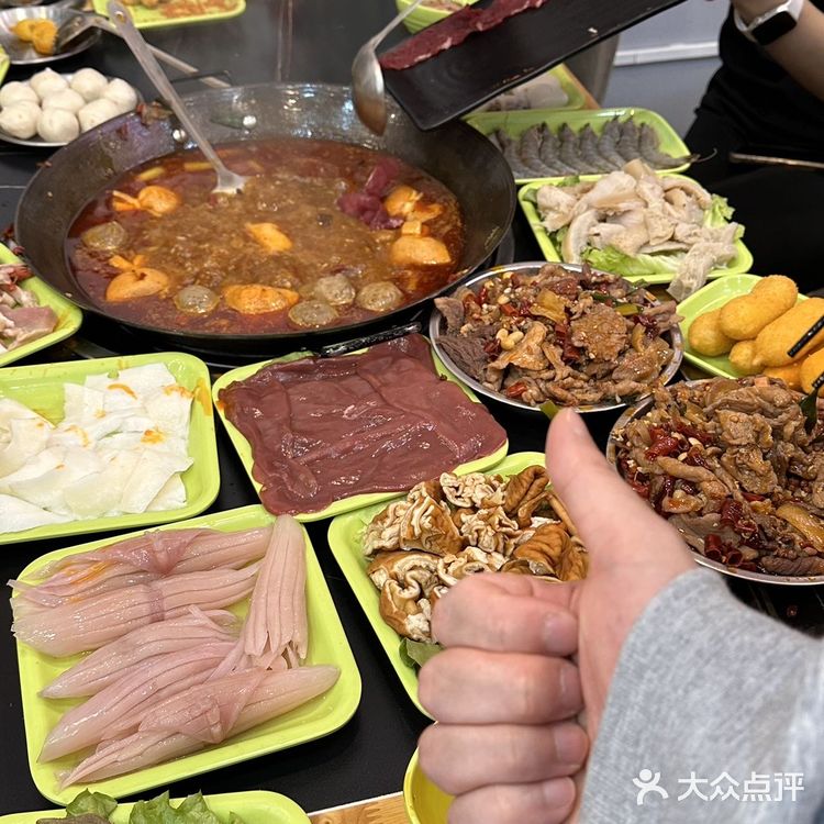 找到了！南昌便宜量大好吃的五花肉火锅！不咸