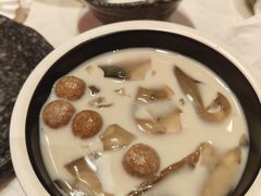 -哥老官重庆美蛙鱼头(五角场合生汇店)