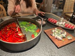 -三出山火锅(南京万象天地店)