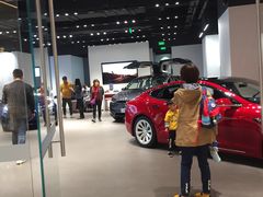 -TESLA 特斯拉(广州天环广场体验店)