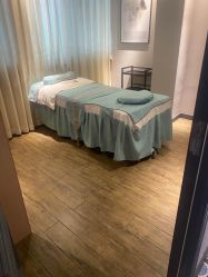 -PE SALON
